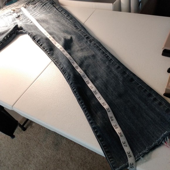 KUT from the Kloth FARRAH Baby BootCut Women's Jeans Size 8 Distressed Raw Hem - Picture 10 of 11